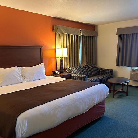 Northwoods Inn & Suites - Blackduck Εξωτερικό φωτογραφία