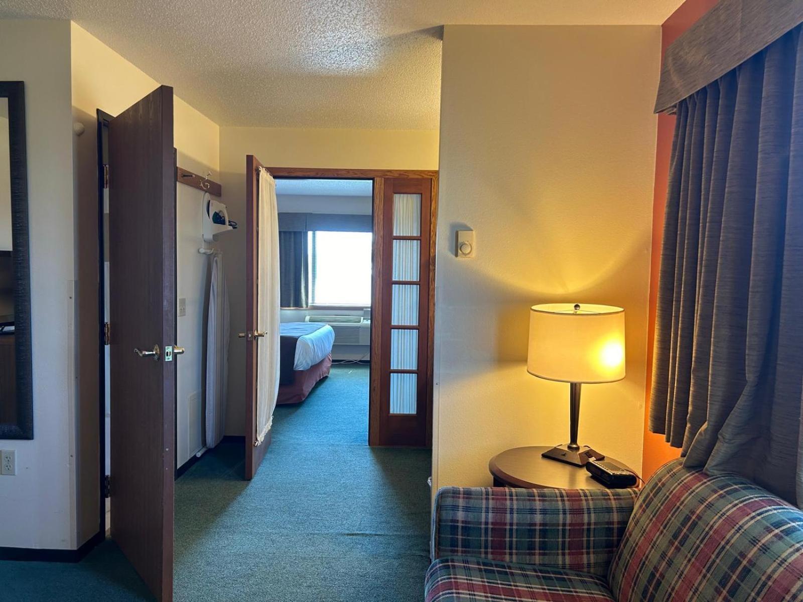 Northwoods Inn & Suites - Blackduck Εξωτερικό φωτογραφία